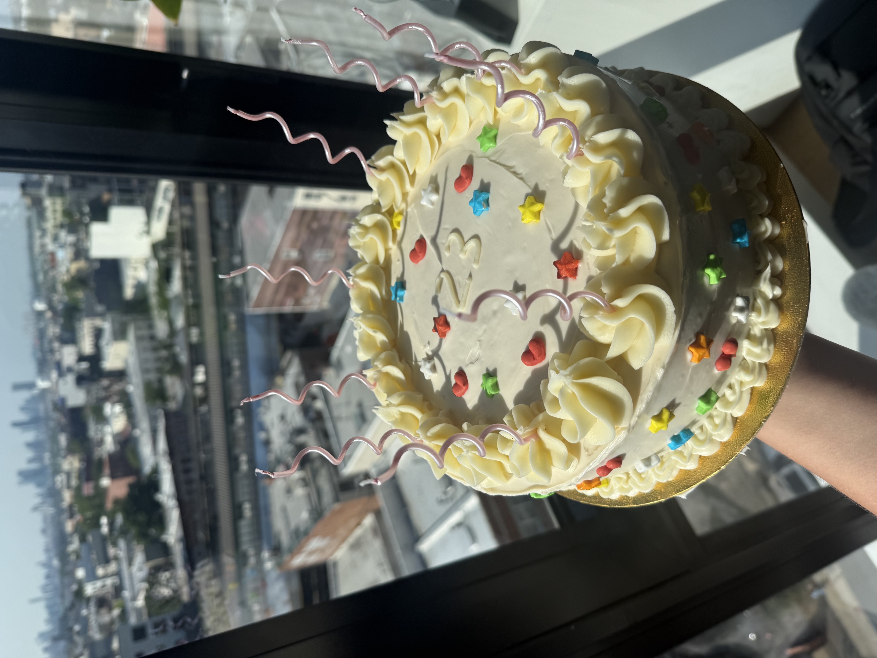 Mackenzie Rose Bakes