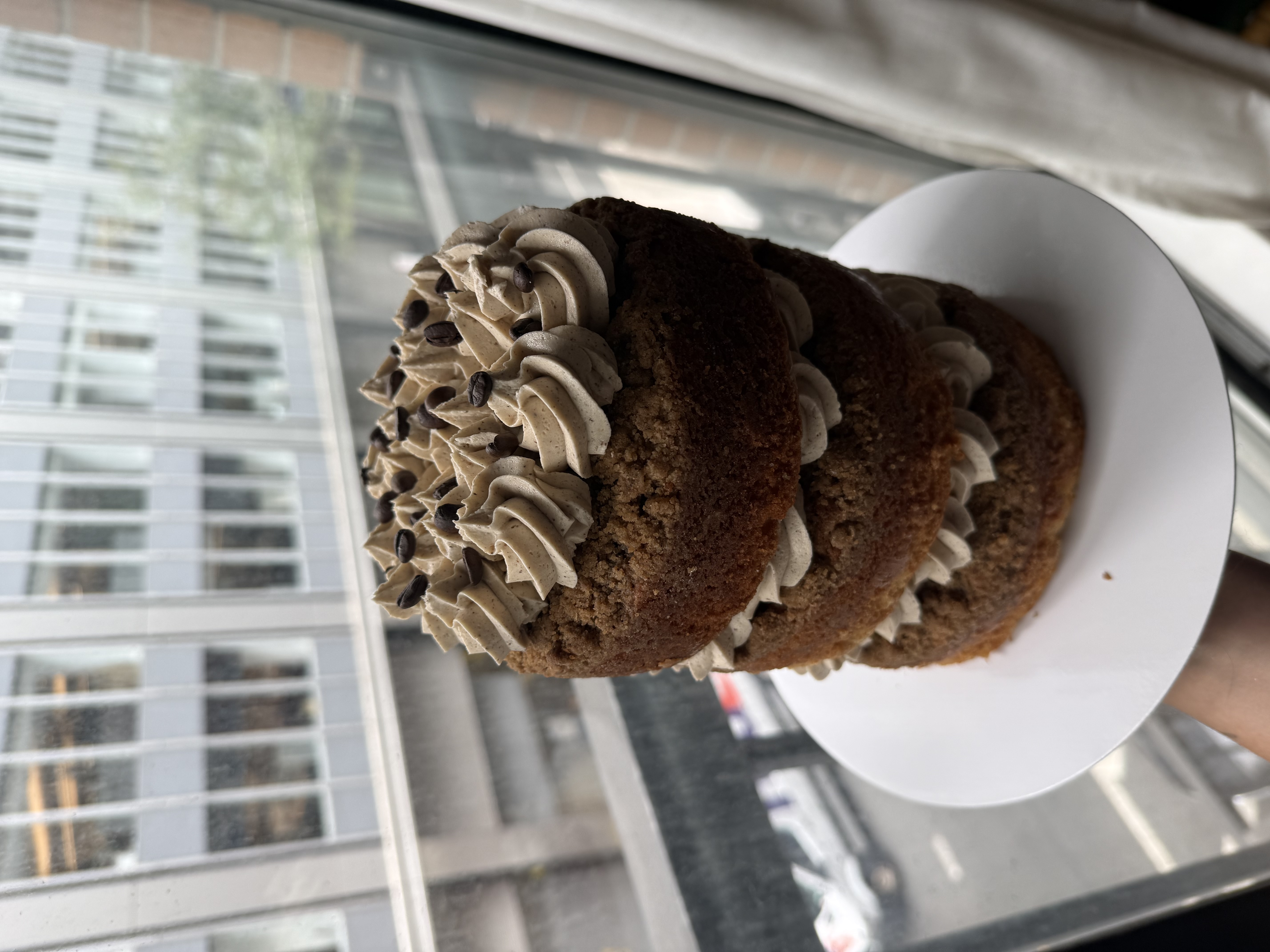Mackenzie Rose Bakes